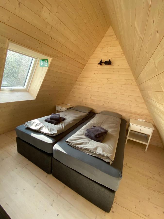 Hengifosslodge Tiny Houses Егилстадир Екстериор снимка